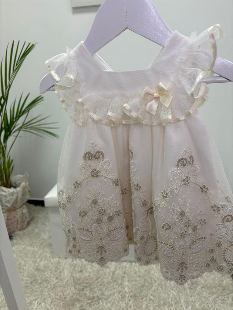 Jesusito bordado color oro Carmen Taberner