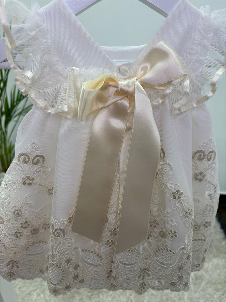 Jesusito bordado color oro Carmen Taberner - Imagen 5